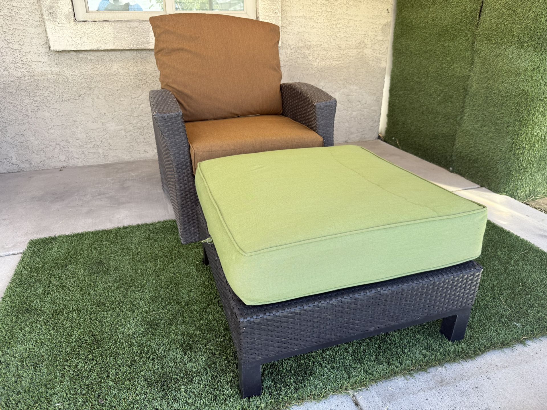 Patio , Outdoor Furniture 1 Club Chair With Foot Rest-ottoman