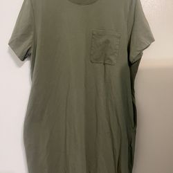 Women’s t-shirt dress size XL