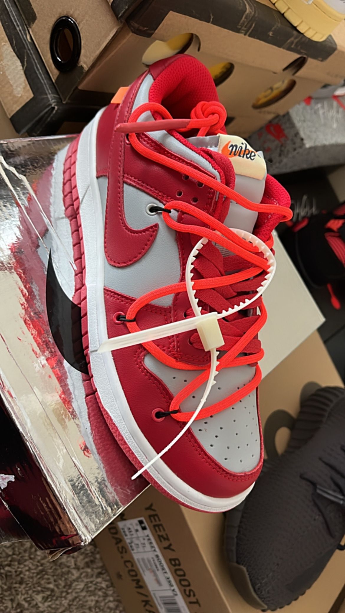 Ow-xNike Dunklow X Fatura
