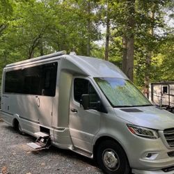 2020 Airstream Atlas Murphy Suite