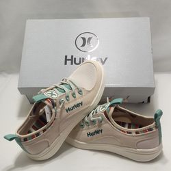 Hurley Women's Bungee Shoe Available in Size 6