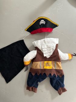 Pet Pirate Halloween Costume with Hat