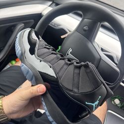 Gamma 11’s Size 11.5 Men Foot locker Comes With  Receipt  