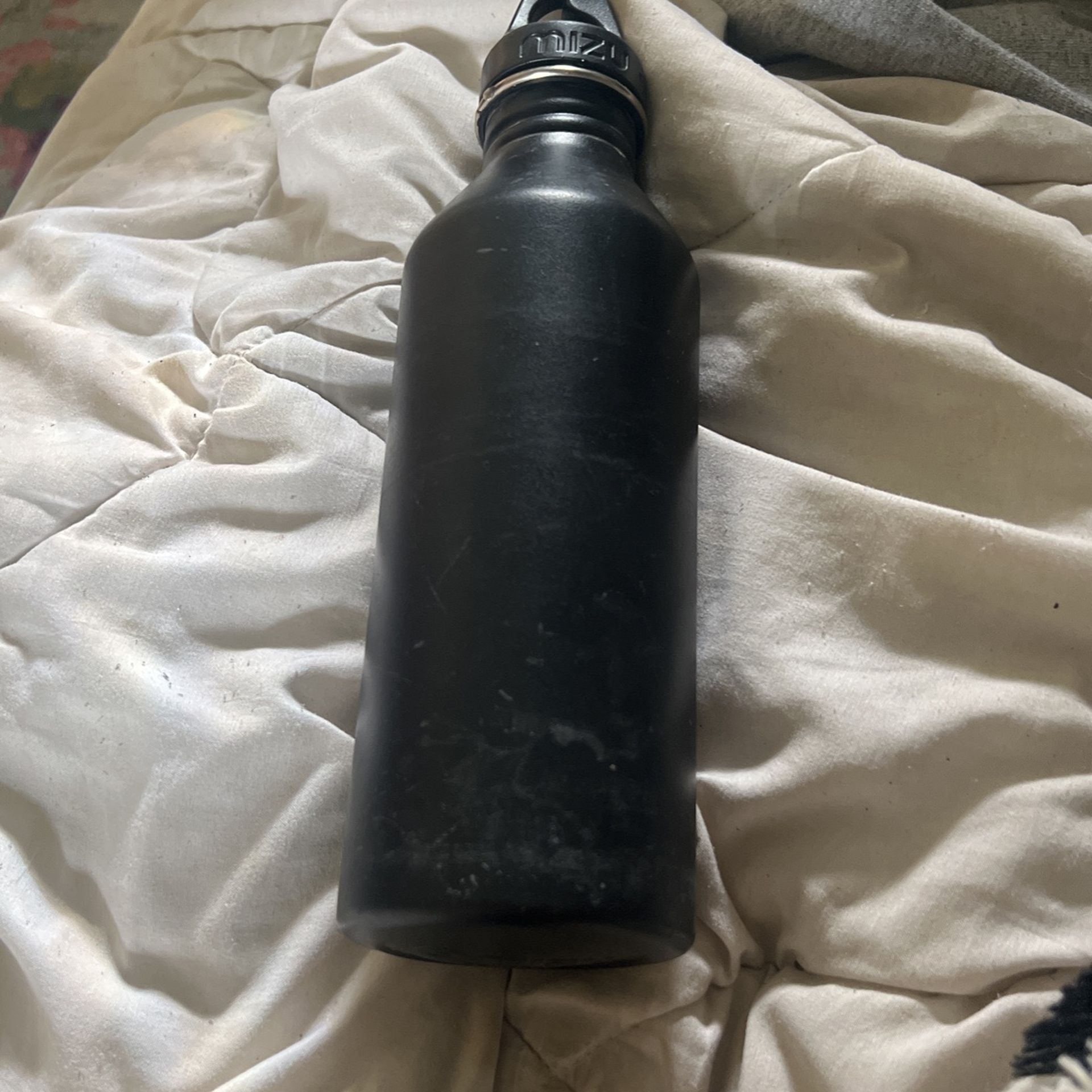 Mizu 25oz 750ml Water Bottle 