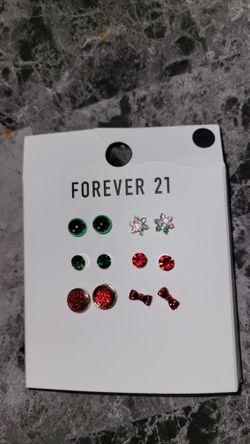 Forever 21 Multicolor Xmas Earring Set