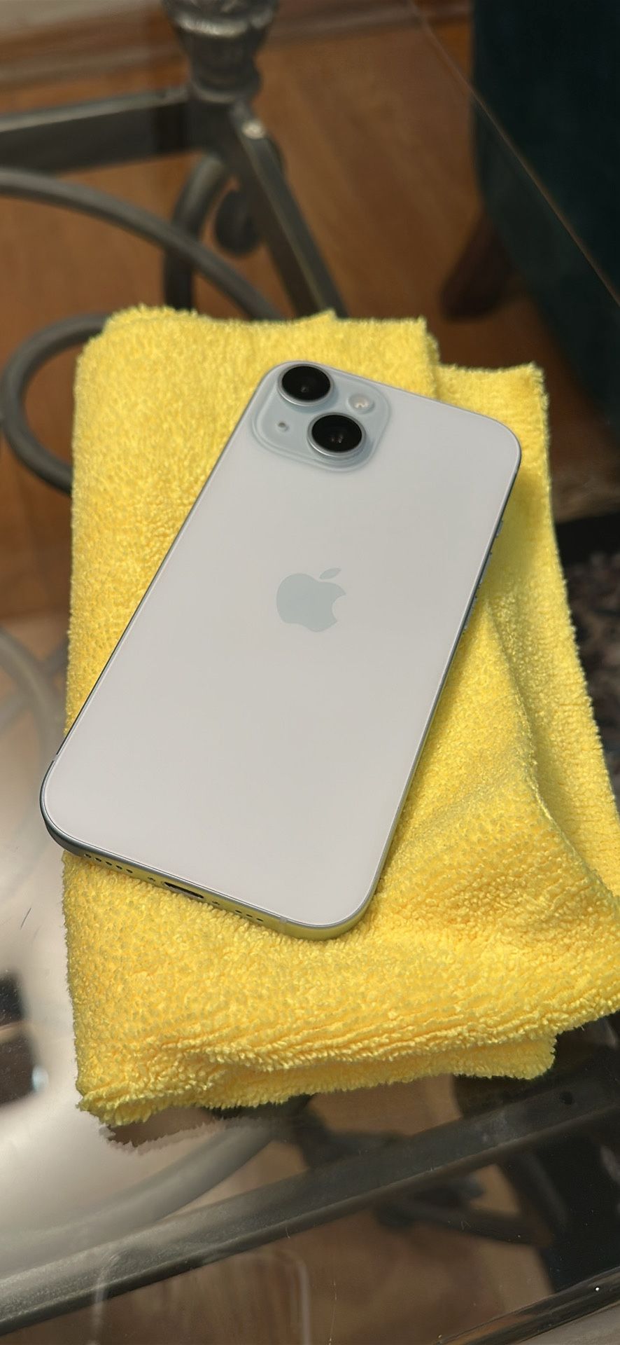 iPhone 15 128gb Blue UNLOCKED - Mint Condition!