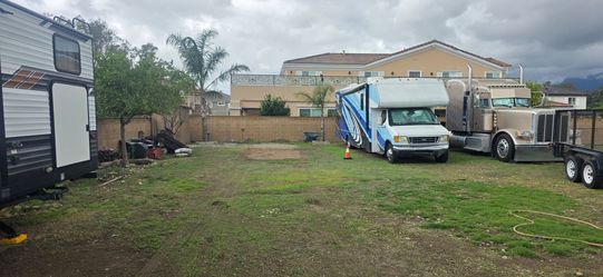 RV Trailer ToY Hauler Storage Parking