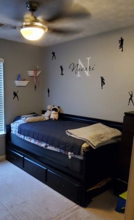 Twin Bed W/ Pull Out Twin Trundle Bed