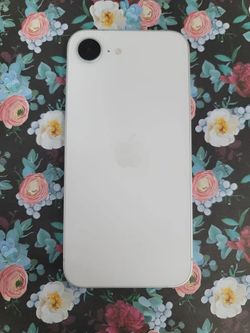 iPhone 16e 6.1" (Unlocked) 128GB White Premium - 6 month warranty included!