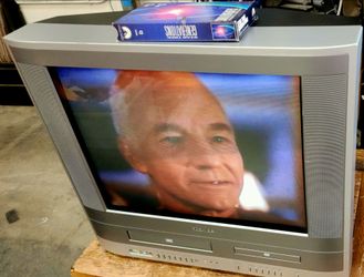 20" CRT TV VCR/DVD Combo color retro gaming television model 2004