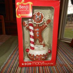 Bon-Macy's 2004 Collectible “Benji the Gingerbread Boy” Bobble Head 7 1/2" Figure (NIB)