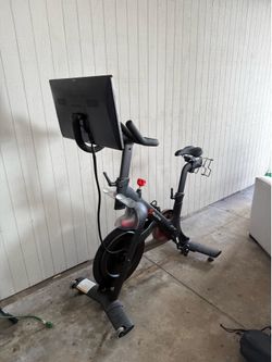 Peloton Bike