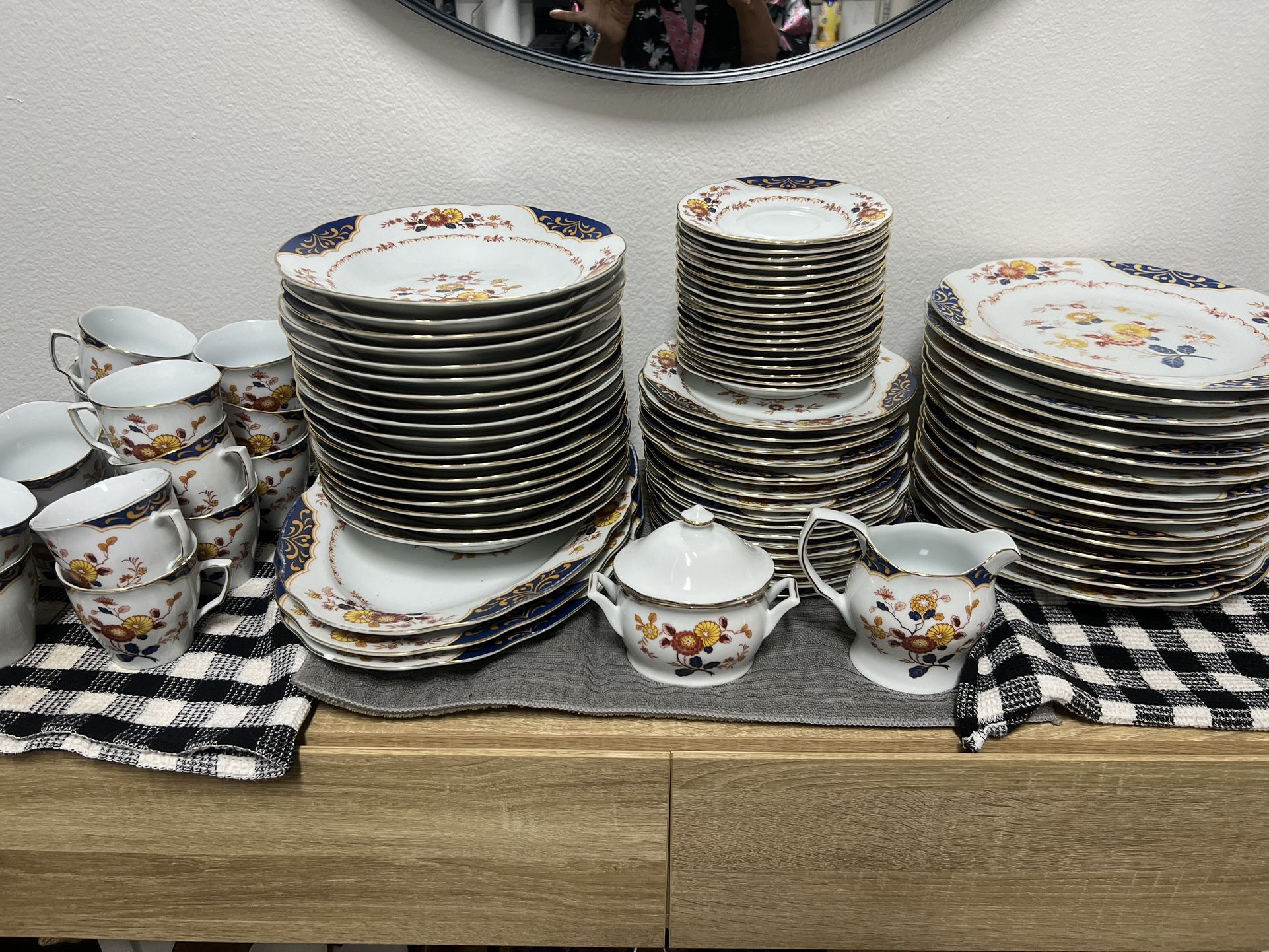 Premier ME217 Canton Fair Home Beautiful Fine China Bundle-Many Pieces