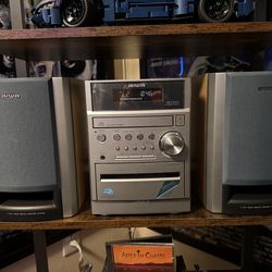 Aiwa Stereo XR-EM50 CD Stereo System
