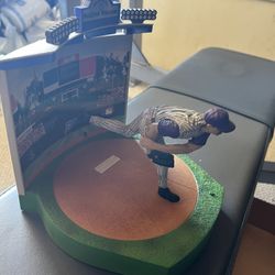 Randy Johnson Playmates Pro Zone Pitching Mound Action Figure