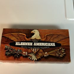 Kleenex Americana Collection  white 125 2-ply tissue box.  Unopened sealed box American Folk Art Edition.  vintage 1971