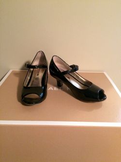 Size 11 toddler heels