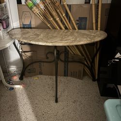 Mesa De Entrada / Entry Table 