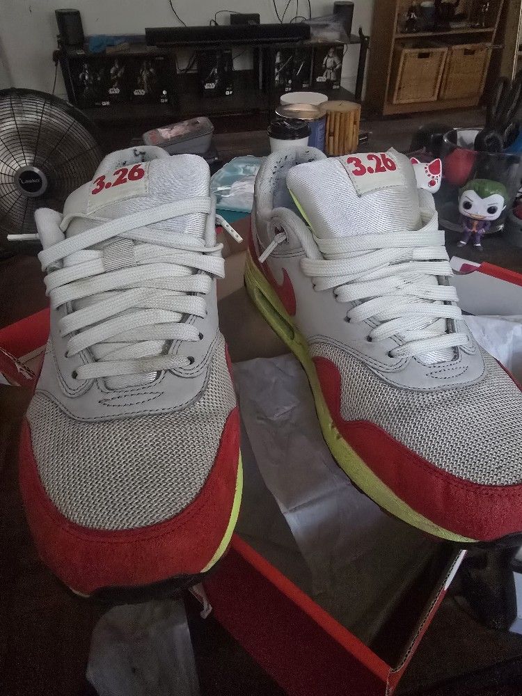 Nike Sneakers