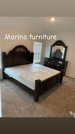 Dark Wood Bedroom Set with Dresser and Mirror
