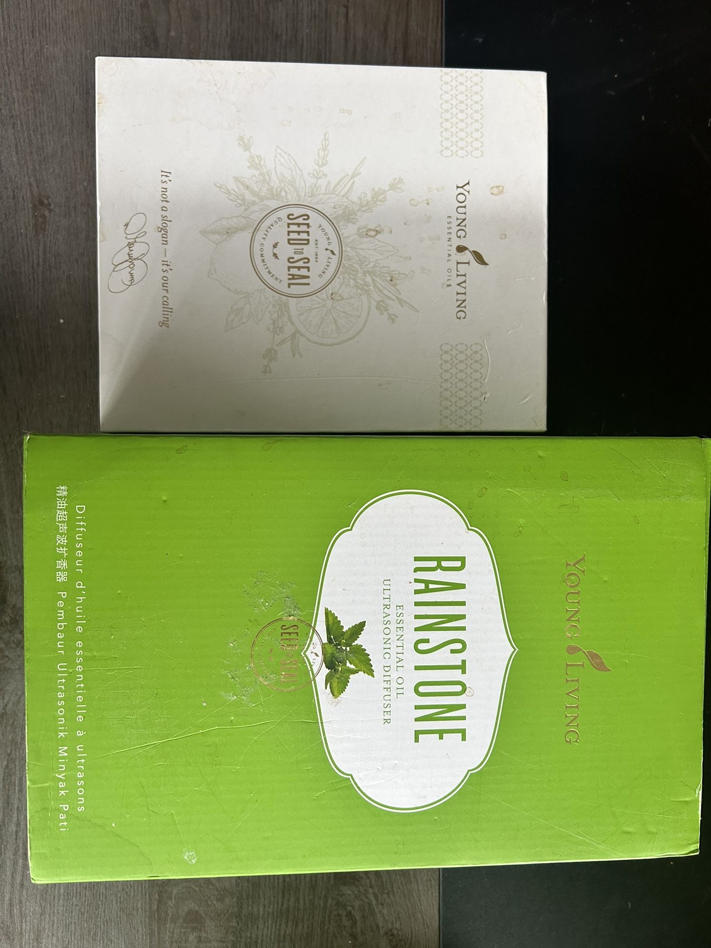 Young Living Essential Oils Starter Kit + Rainstone Diffuser