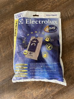 I’m selling a genuine Electrolux S-Bag Classic Vacuum Bags E200 - 5 Pack