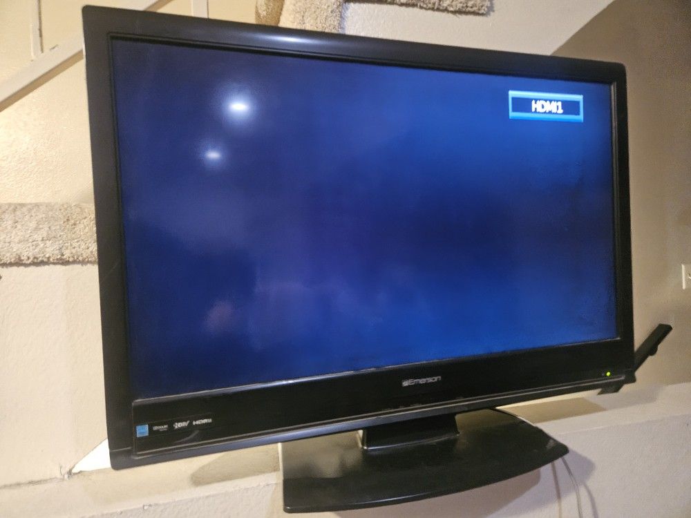 32" TV