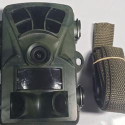 Brand New Trail Camera 4K + Mount Wire