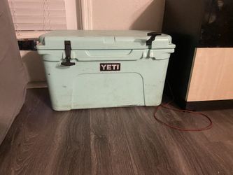 Yeti Cooler for Sale in Phoenix, AZ - OfferUp