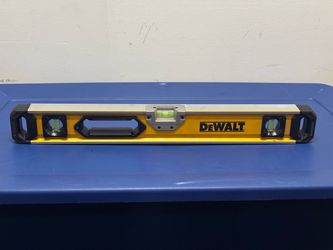 DEWALT Tools 24 in. Non-Magnetic Box Beam Level