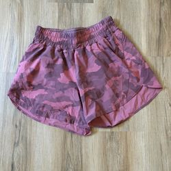 Lululemon Athletica Women's Pink Camo Athletic Shorts