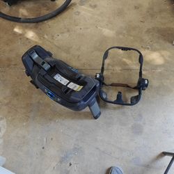 Nuna Car seat Base And Stroller Adapter