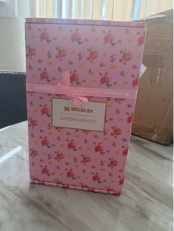 Stanley Pink Floral 40 Oz