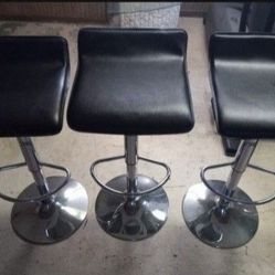 3 Adjustable Chairs Work Perfectly 