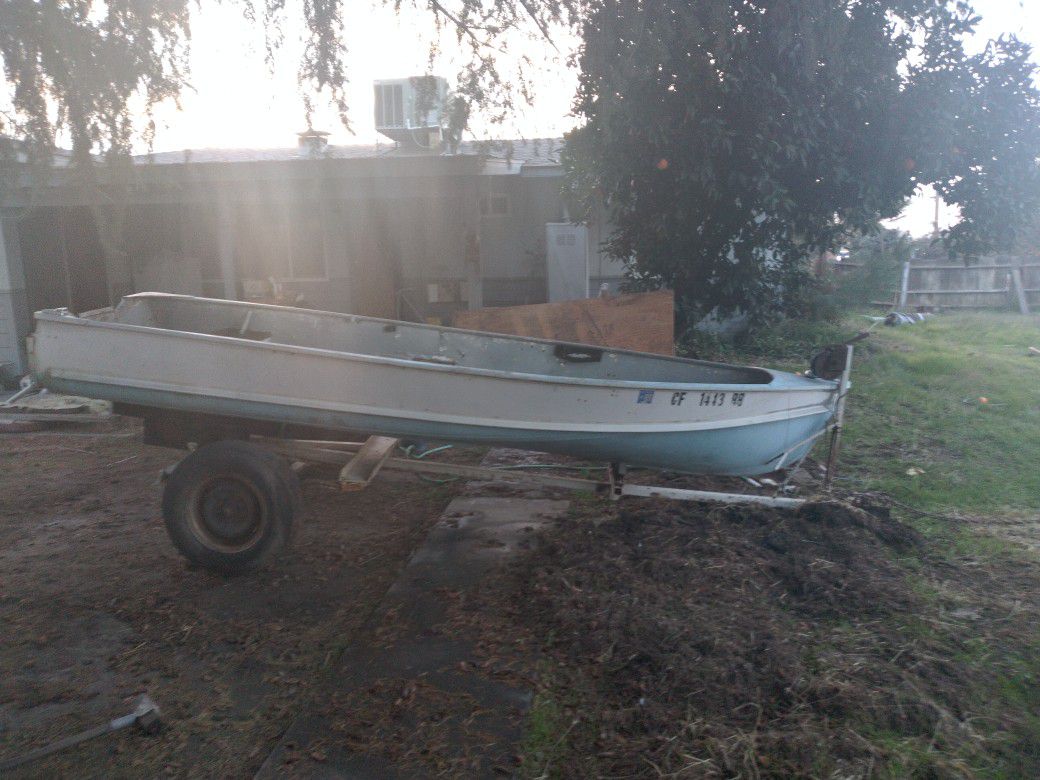 Fishing Boat With Trailor
