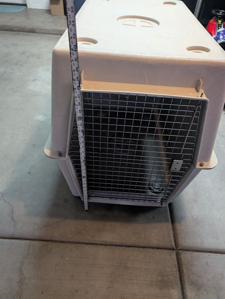 XL Dog Kennel