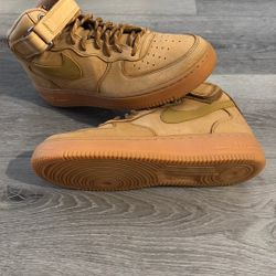 Nike Air Force 1 Mid 07’ Flax