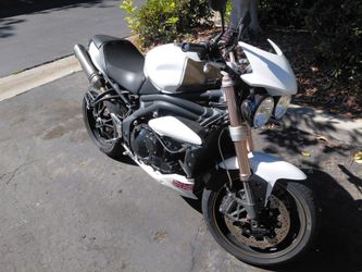2014 triumph speed triple 1050