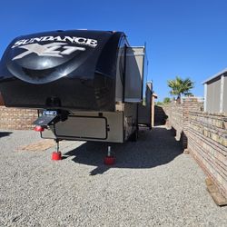 2017 Sundance XLT 