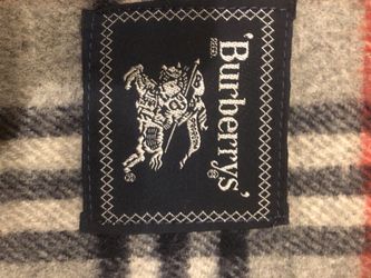 Authentic Burberry’s Blanket scarf