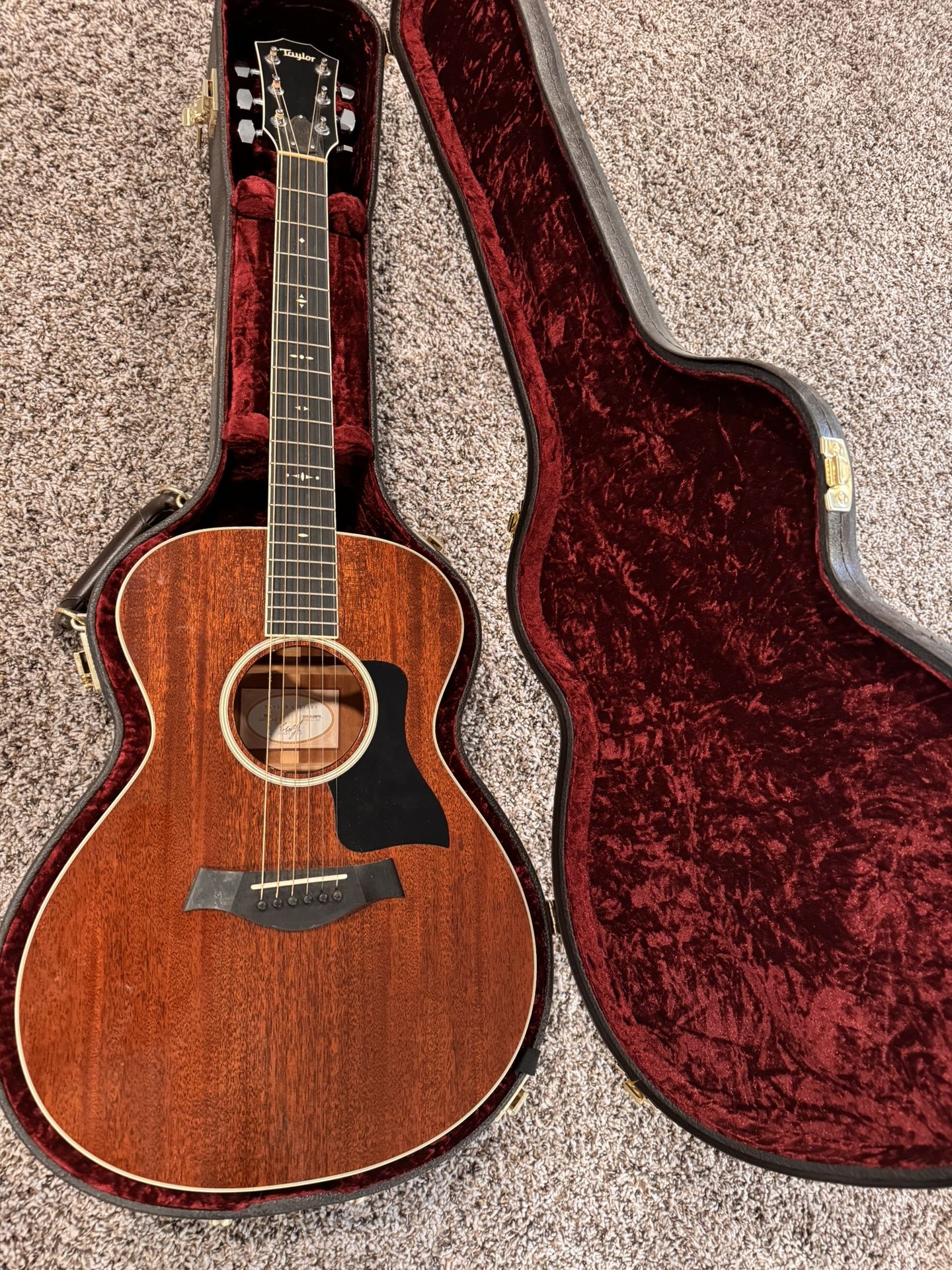 Taylor Guitar