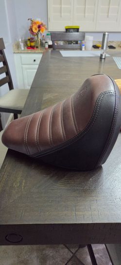 OEM Stock Seat for Indian Scout / Scout Bobber – Excellent Condition