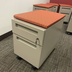 File cabinet / Drawer Pedestal 