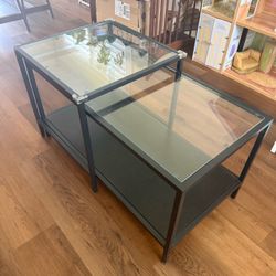 Black metal nesting coffee table