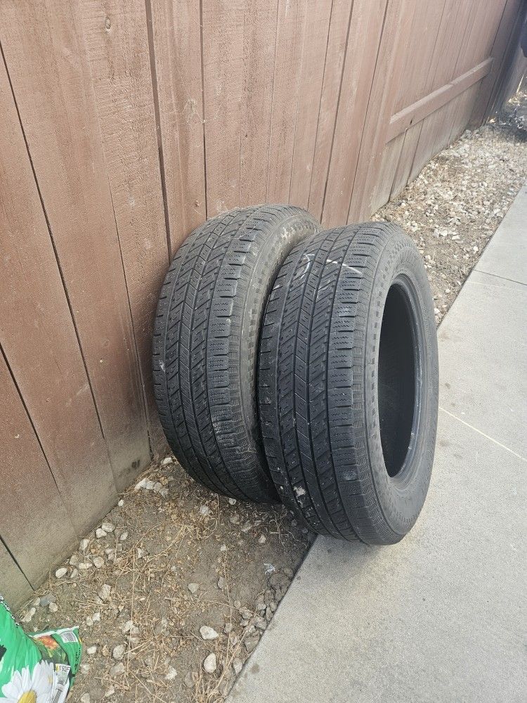Tires 235/65R18