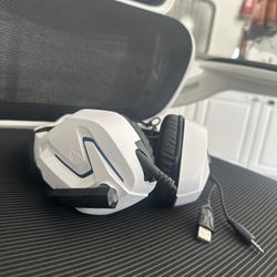 Headphones  - Microphone - Gamer
