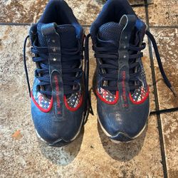 Size 3.5 Baseball Cleats Under Armour 