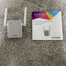 NETGEAR Wi-Fi Range Extender EX3700 - Coverage Up to 1000 Sq Ft and 15 Devices with AC750