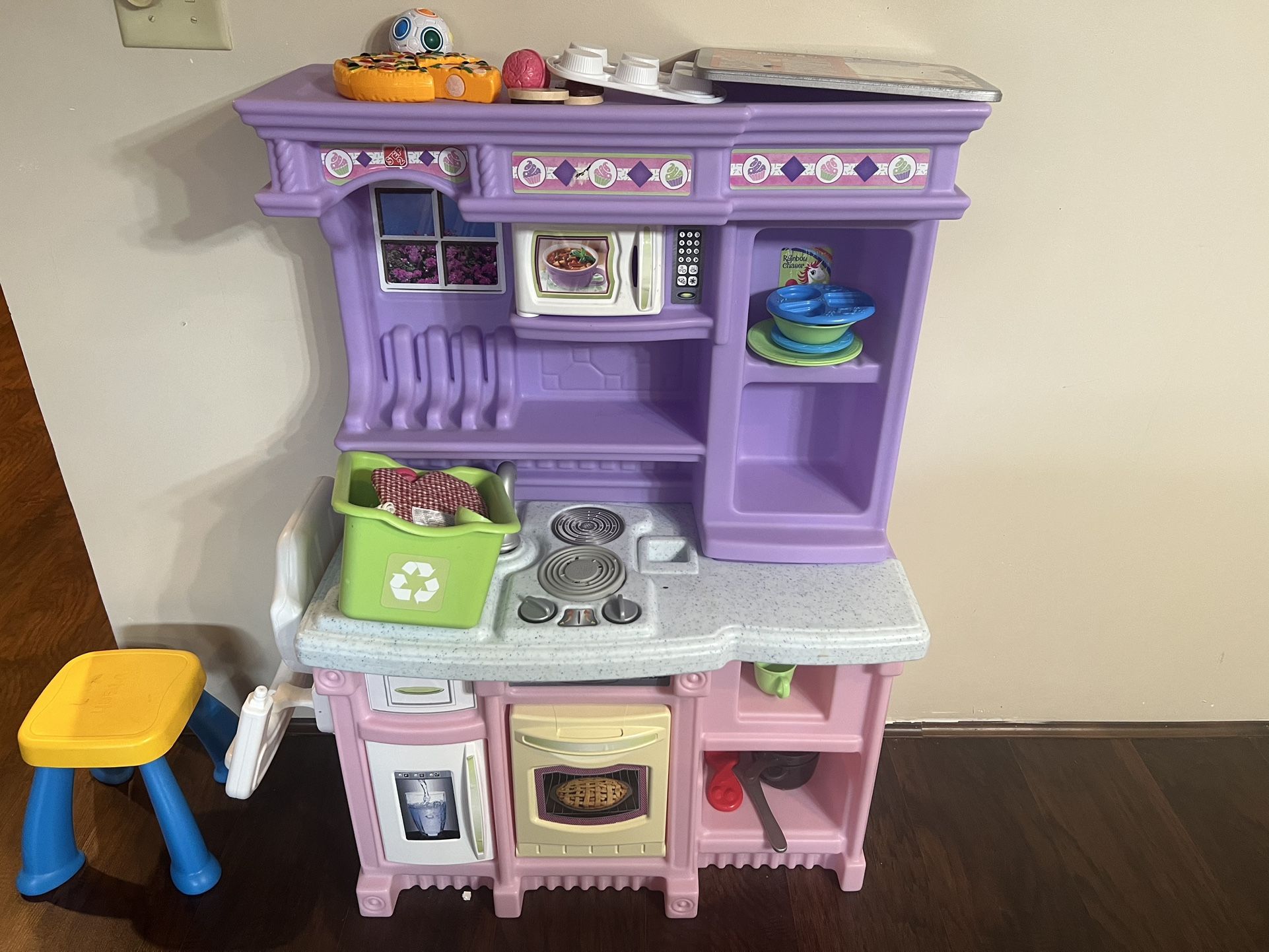 Toy Kitchen With Food