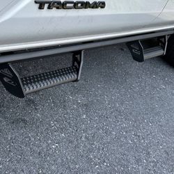 2025 2024 TOYOTA TACOMA PREDATOR OEM SIDE STEPS SLIDERS - NEW TAKEOFFS